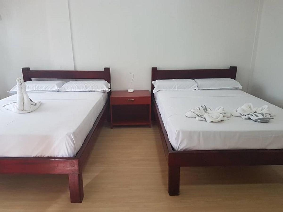 Catalina'S Inn Family Room 팡라오 외부 사진